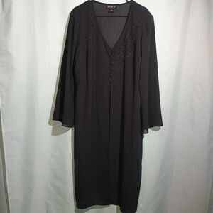 Black Embroidered V-Neck Long Sleeve Midi Dress